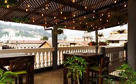 Lar Antiqua Hotel